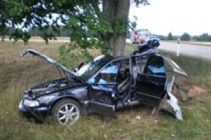 Millió közlekedési balesetet okoznak a csinos nők