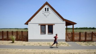 Megbukott a magáncsőd, májusban újra szabályozzák