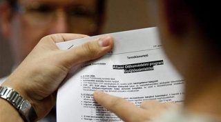Kifut az árfolyamgát, emelkedik a törlesztés