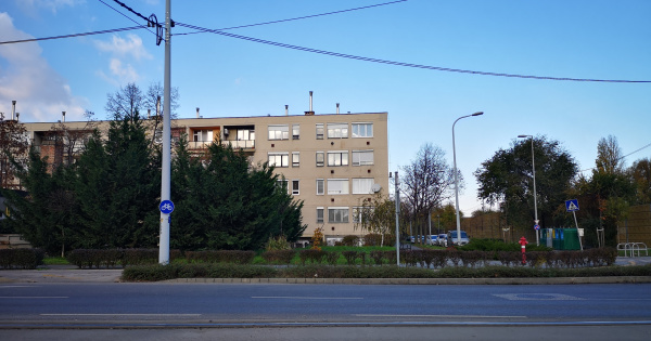 Társasházban lakik? Hallotta hogy a társasházak a veszélyhelyzet alatt nem tarthatnak közgyűlést?