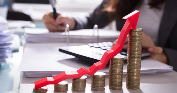 Hol, mennyit drágultak az ingatlanok az idei két áremelkedési hullám során?