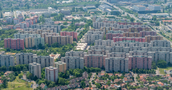 A további drágulástól való félelem miatt már a túlárazott ingatlanokat is el lehet adni