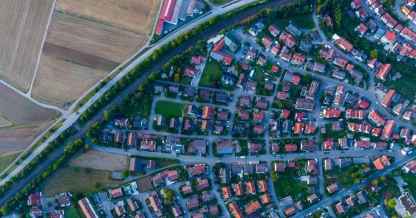 Budapest vagy az agglomeráció? Az árak újra mozgásba hozták a vevőket