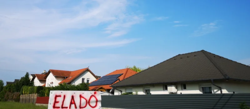 Inkább csak az érdeklődők száma nő az ingatlanpiacon