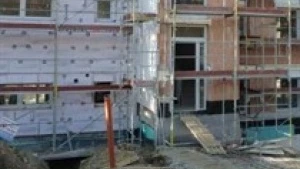 Még mindig mélyponton a lakásépítési piac