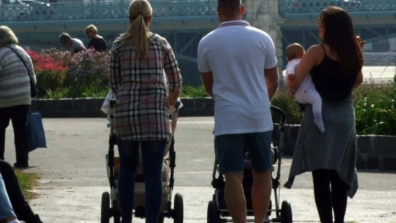 Később jön a családi pótlék és a gyes is novemberben