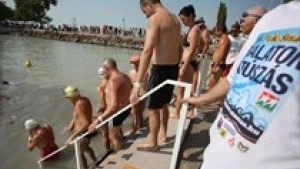 Ismét elhalasztották a 31. Balaton-átúszást