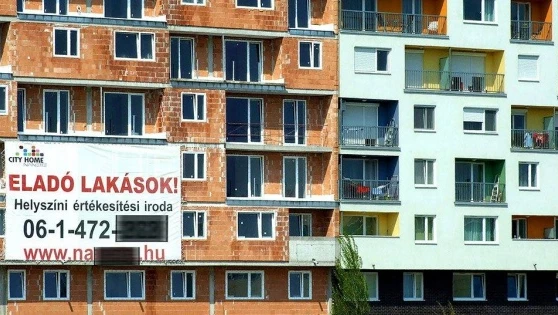 Nyolc-tizenkét évnyi átlagjövedelem kell a saját lakáshoz