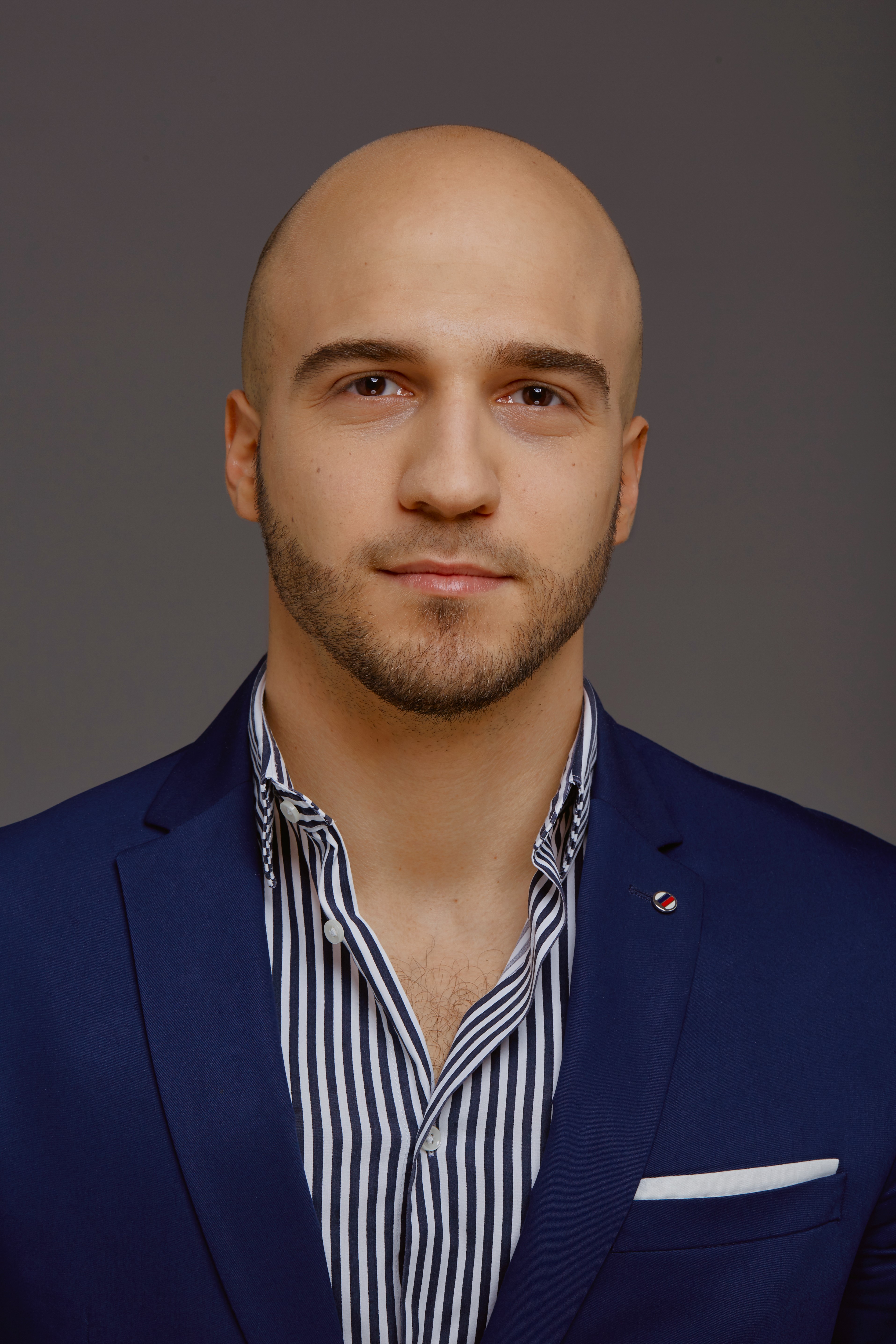Oszter Károly profil