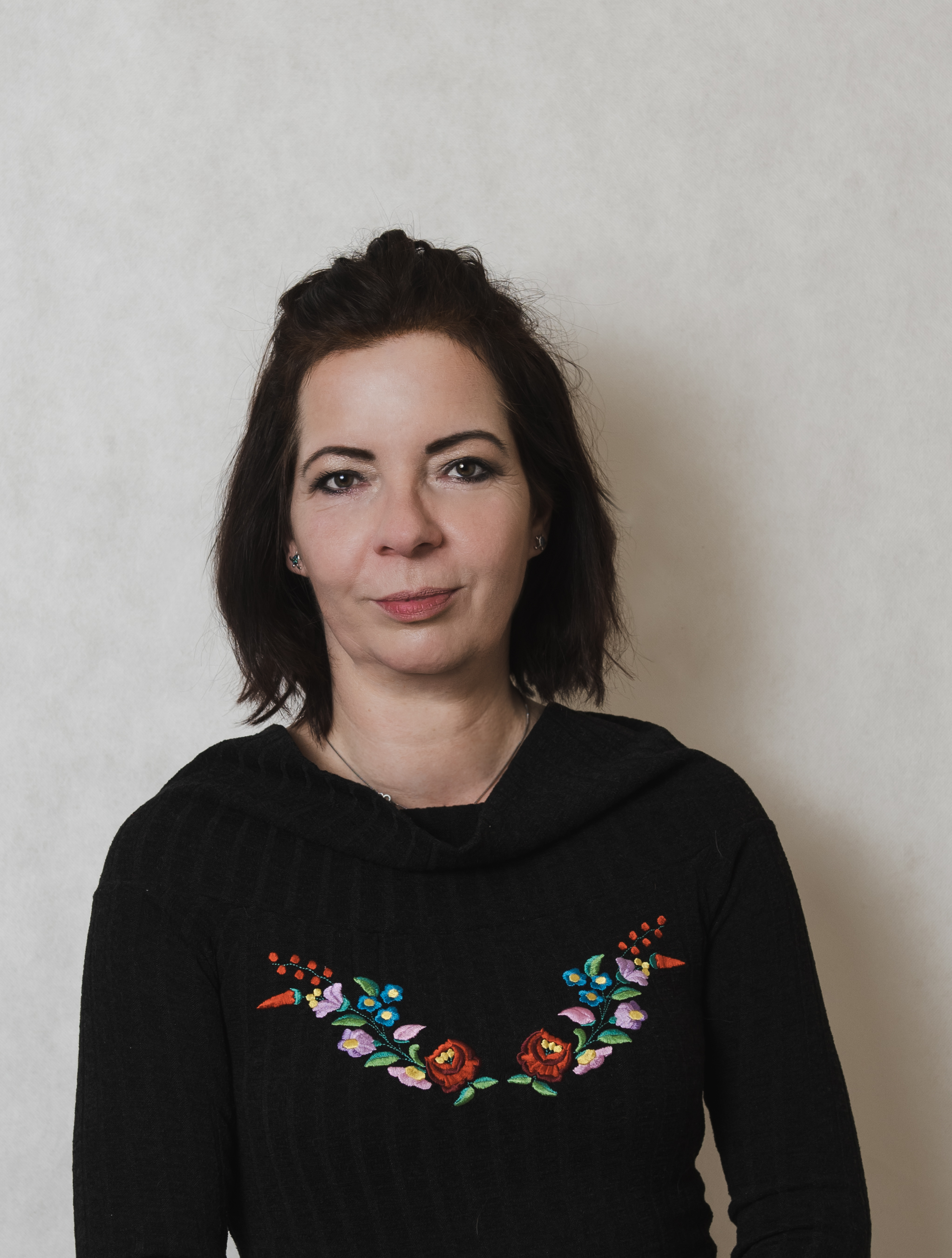 Hártó Regina profil