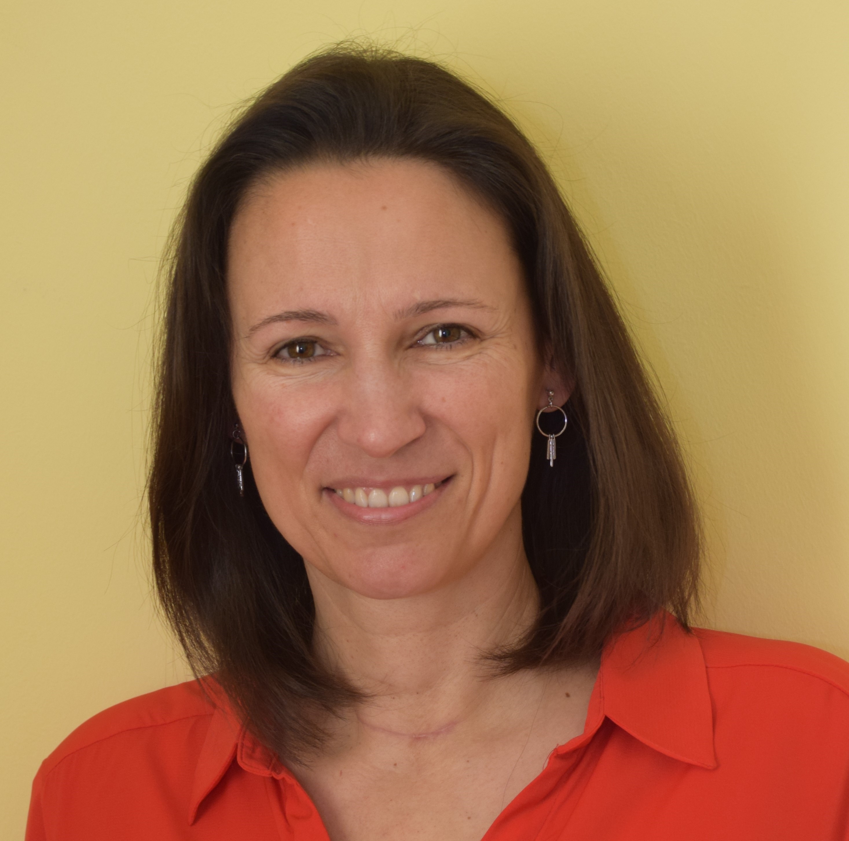 Táli Zsuzsa profil